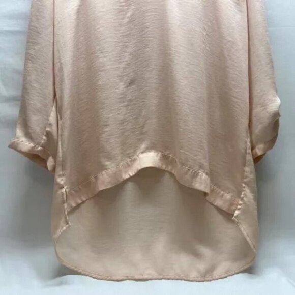 Express Blouse Women's Large Light Peach V-Neck Tunic 3/4 Sleeve Lace Back EUC - Picture 3 of 14